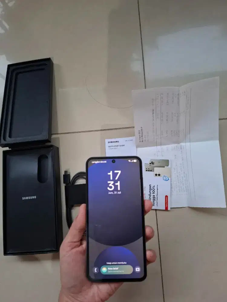 Samsung S24 FE like new