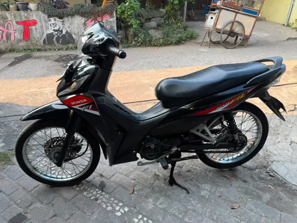 Revo THN 2023 plat AB sleman