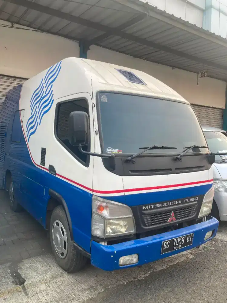 Mitsubishi Colt Diesel FE 71 THN 2011