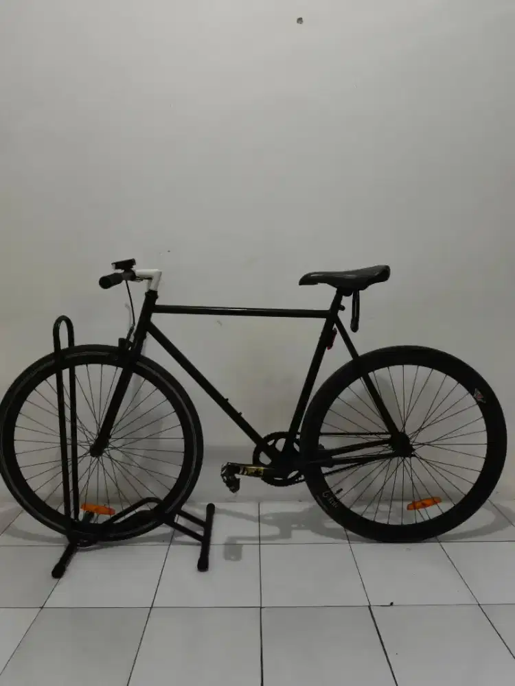 Sepeda fixie Lokal