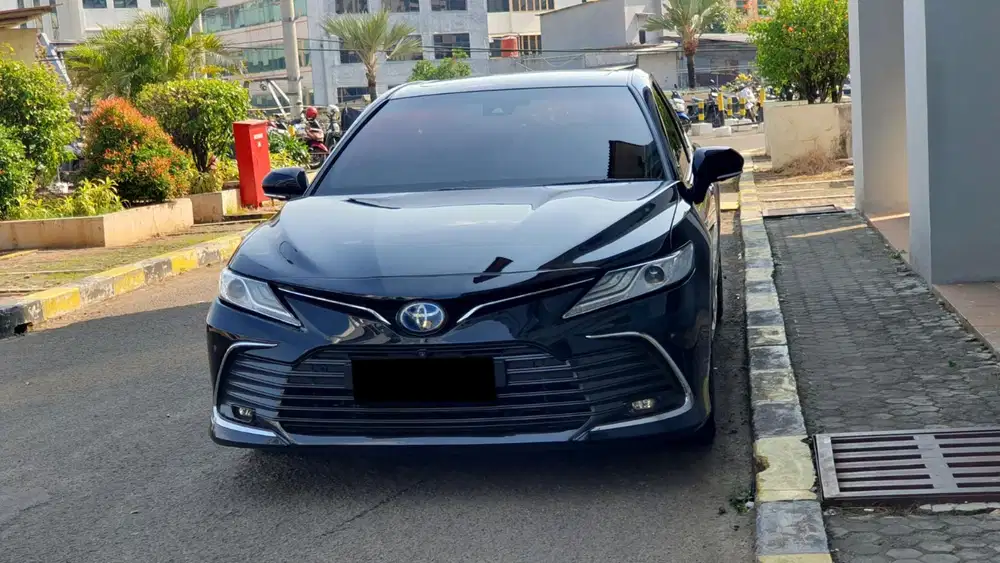 Km 55rb toyota camry hybrid tss sunroof jbl 2022 hitam