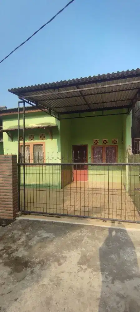 Dijual rumah di Perumahan Griya Cipta Pratama, belakang terminal Sako