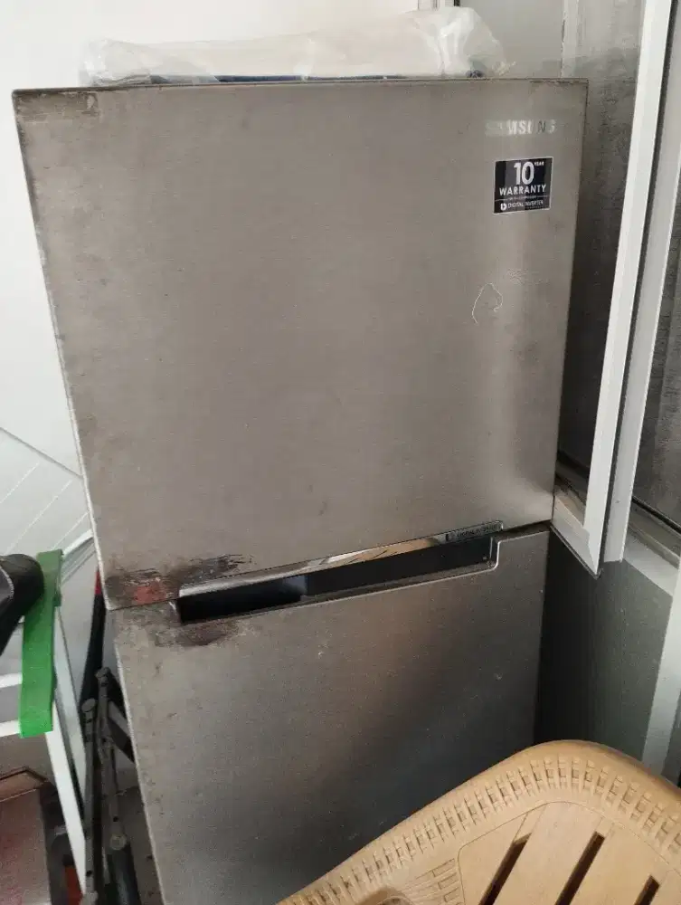 Dijual Kulkas Samsung 2 pintu rusak, tidak dingin