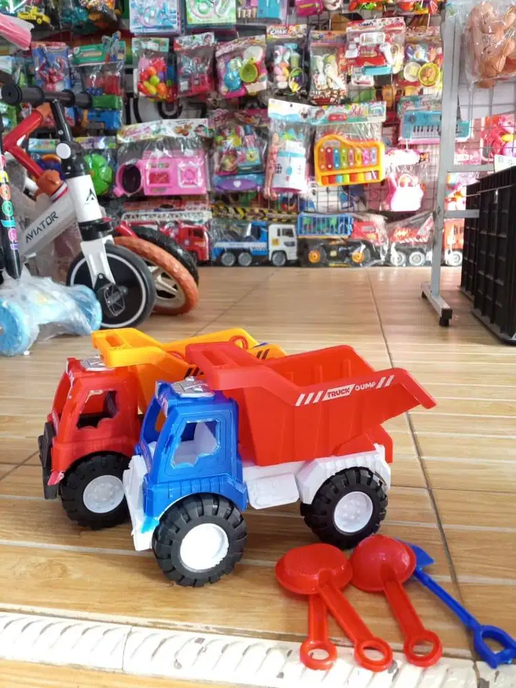 mainan anak truk dump serok