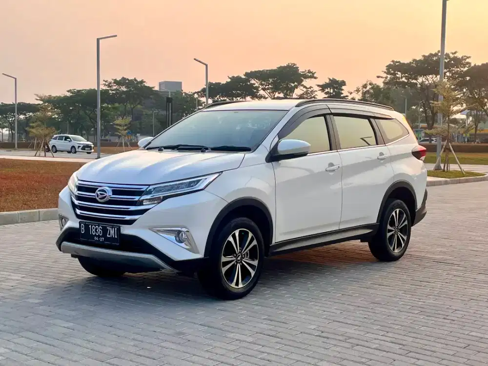 Daihatsu Terios R 1.5 Automatic 2020  Bensin Silver Metalik