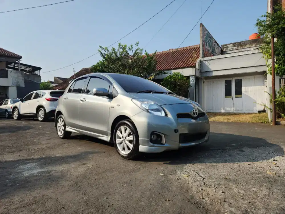 Toyota Yaris J Automatic Tahun 2012