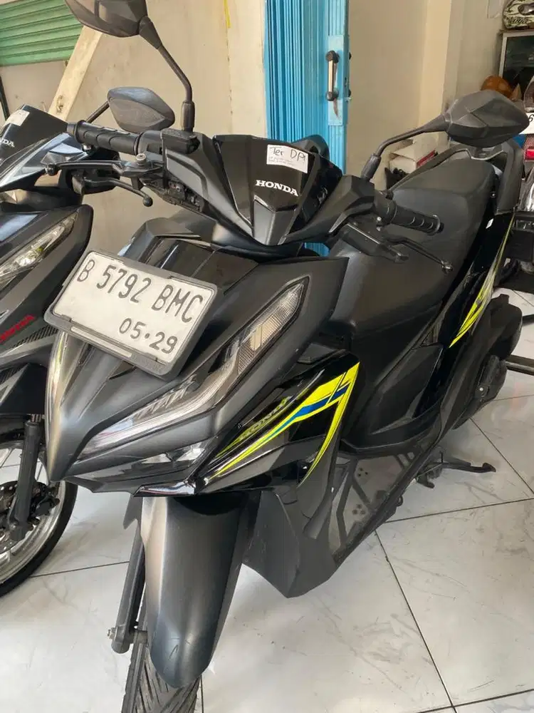 VARIO 125 tahun 2024