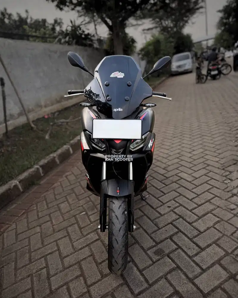 APRILIA SR GT 200 2023
