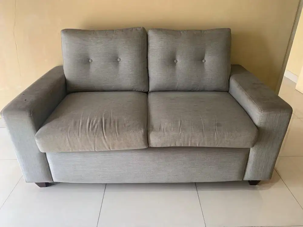 Di jual Sofa 2 dudukan