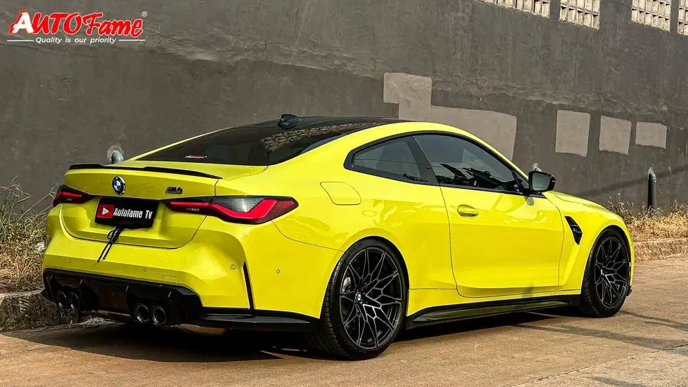 BMW M4C Competition Coupe NIK 2022 Sao Paulo Yellow On Marina Blue Ful