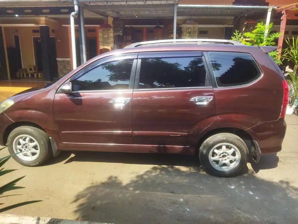 Daihatsu Xenia 2009 Bensin