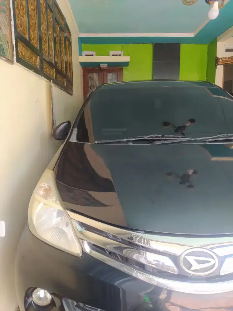 Xenia 2012 plat AE