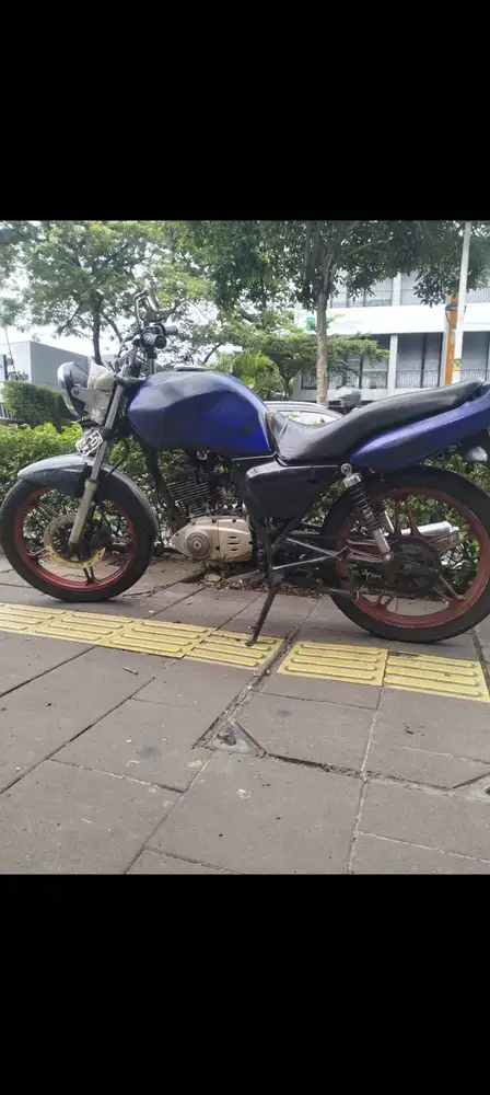 Motor thunder 2006 peninggalan ortu