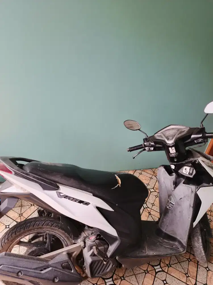 Vario putih bekas 125cc