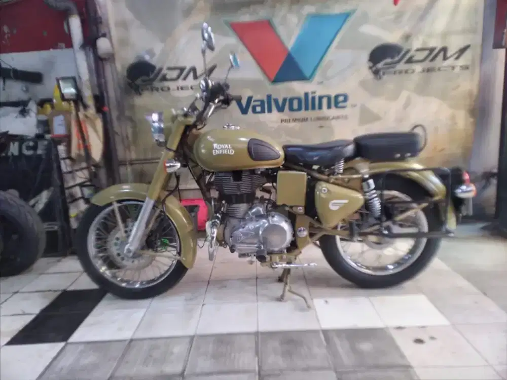 Royal Enfield Classic 500 di Jual Cepat
