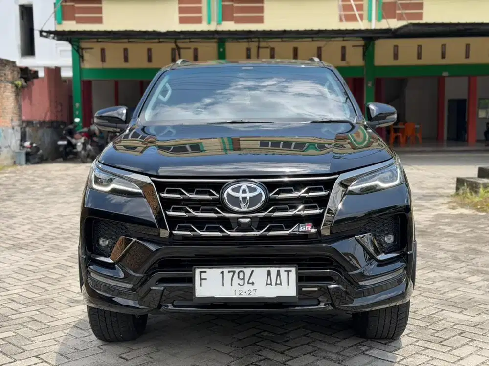 TOYOTA FORTUNER VRZ GR 2.8 2022