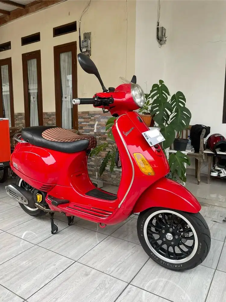 Vespa LX i get merah Upsize