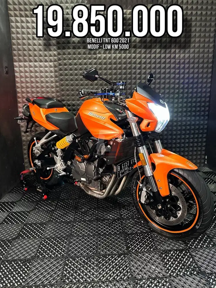 BENELLI TNT 600 OR BN 600 2021 LOW KM 5XXX LIKE NEW PAJAK ON RAWATAN