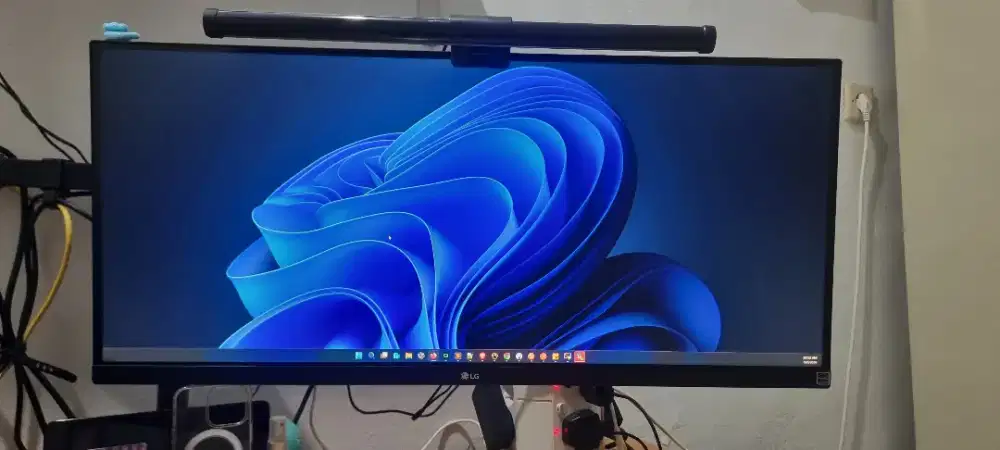 Monitor Ultrawide LG 29WQ500-B 29 Inch IPS 100Hz Mulus Like New