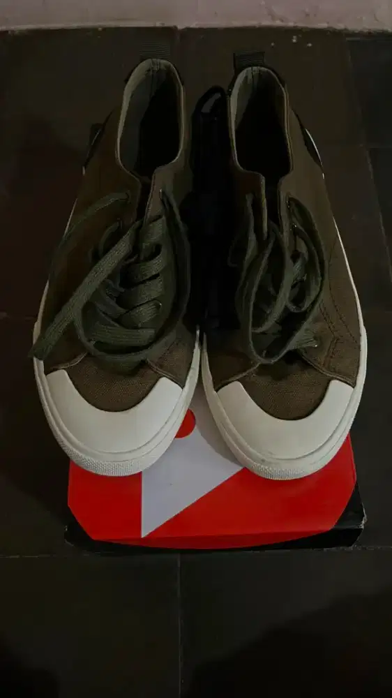 Jual sepatu 2 produk