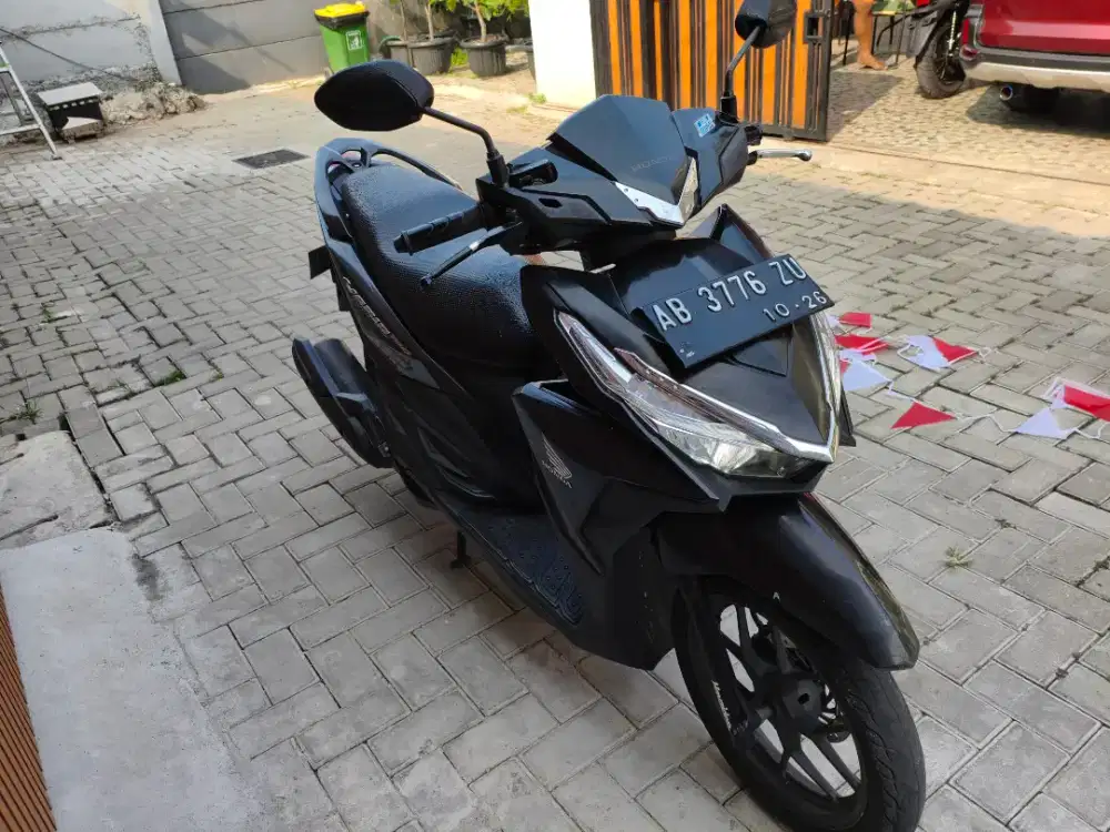 Vario 150 Tahun 2016 - Black Metallic