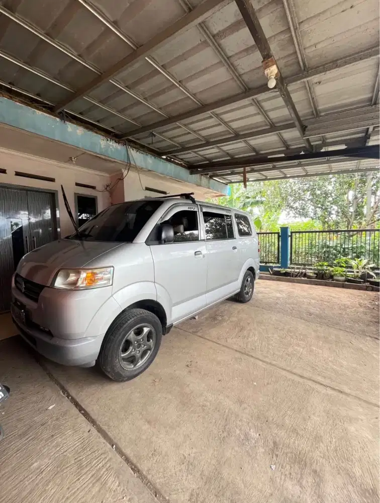 Mobil APV GA 2006