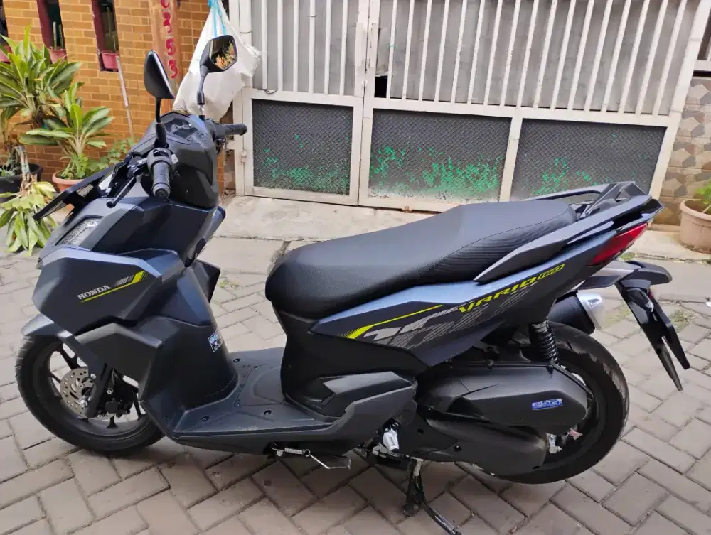 Motor vario 160  bekas