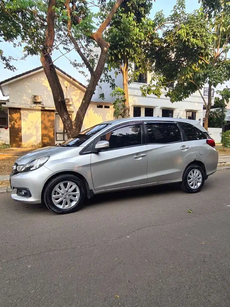 Honda Mobilio 2015 Bensin