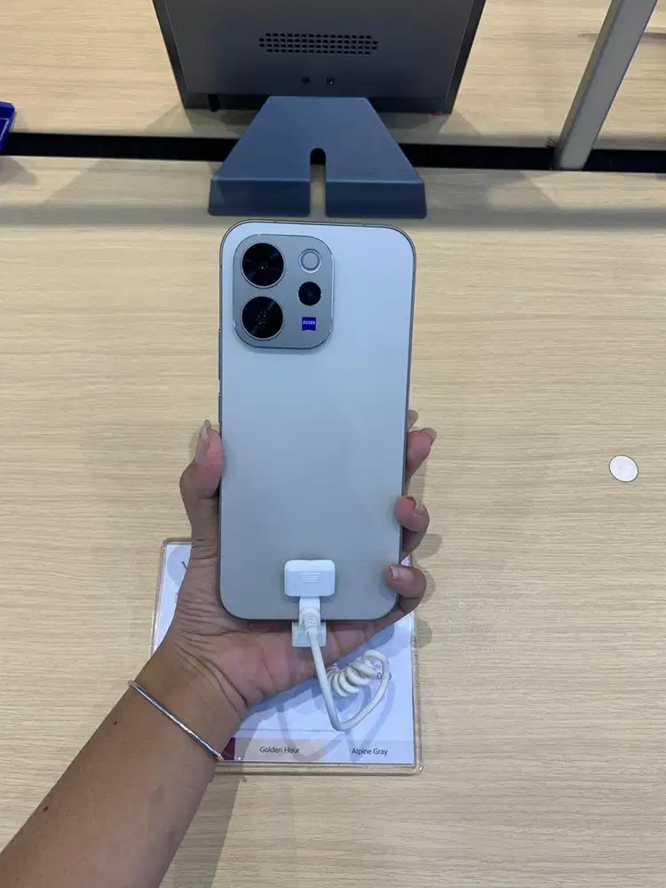 VIVO V70(BISA CICILAN)