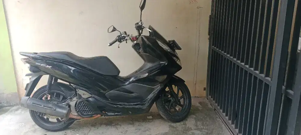 JUAL MOTOR PCX 2018 NON ABS