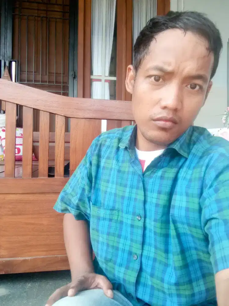 Nyari kerja driver pribadi,kantor,anter jemput sekolah