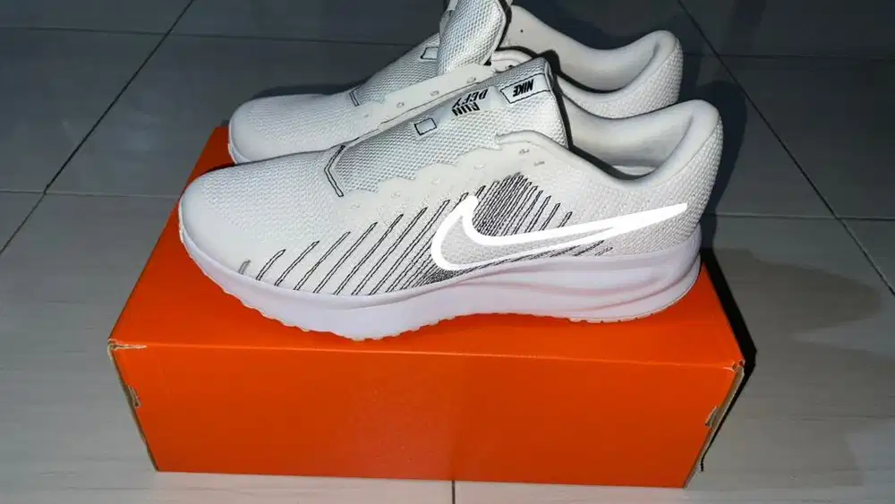 NIKE RUN DEFY (MAN)