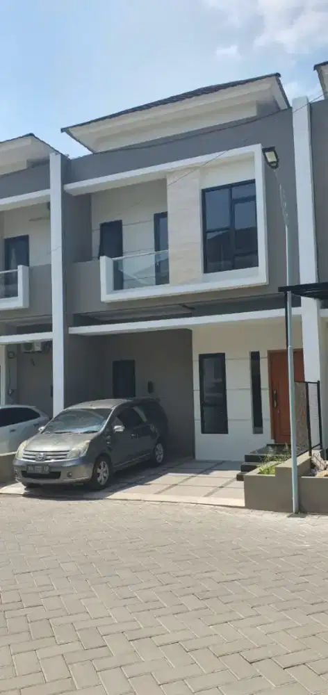 Rumah 2 lantai kota Solo & Sukoharjo 6 bln/ pertahun.