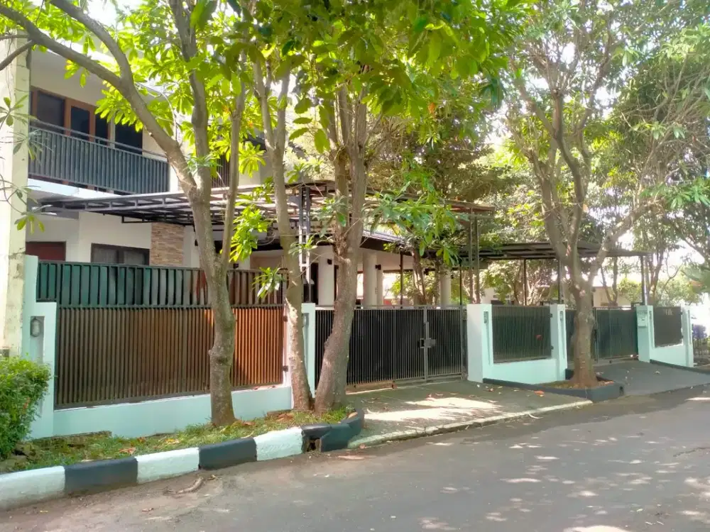 DIJUAL RUMAH  CANTIK SIAP HUNI BUMI KARANG INDAH LEBAK BULUS JAKARTA SELATAN