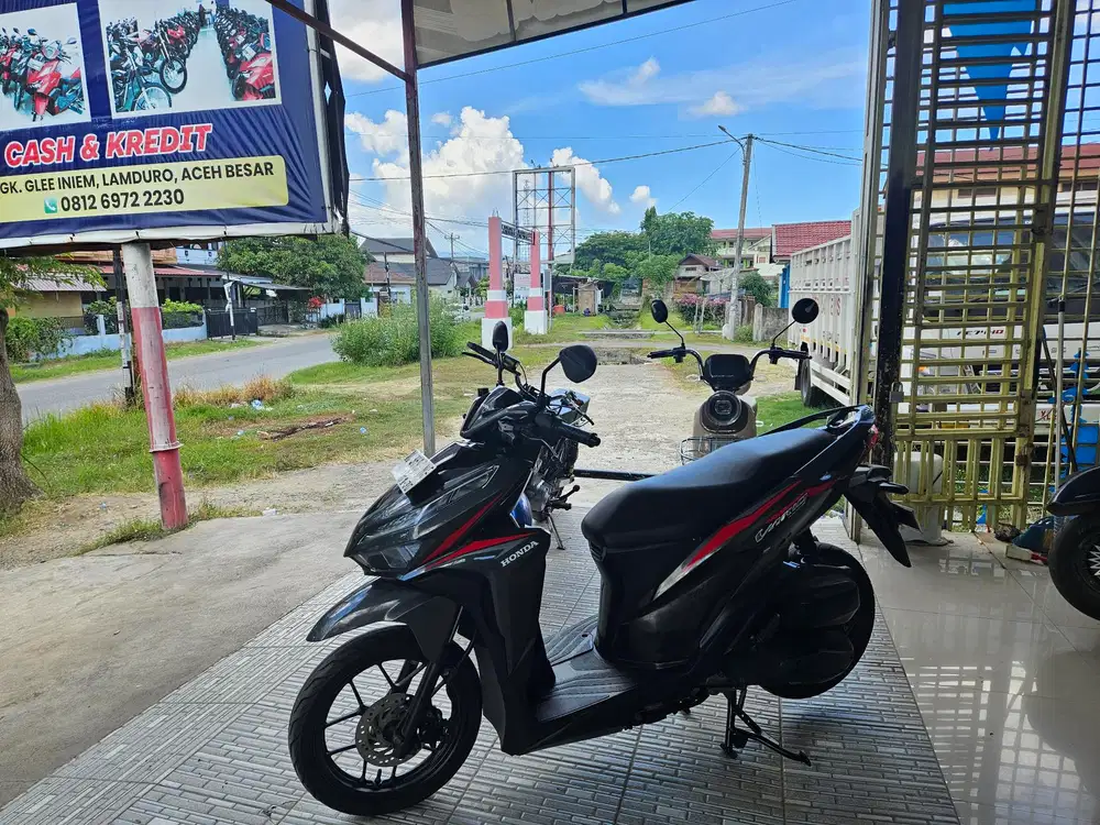 Di jual honda vario 125 tahun 2018