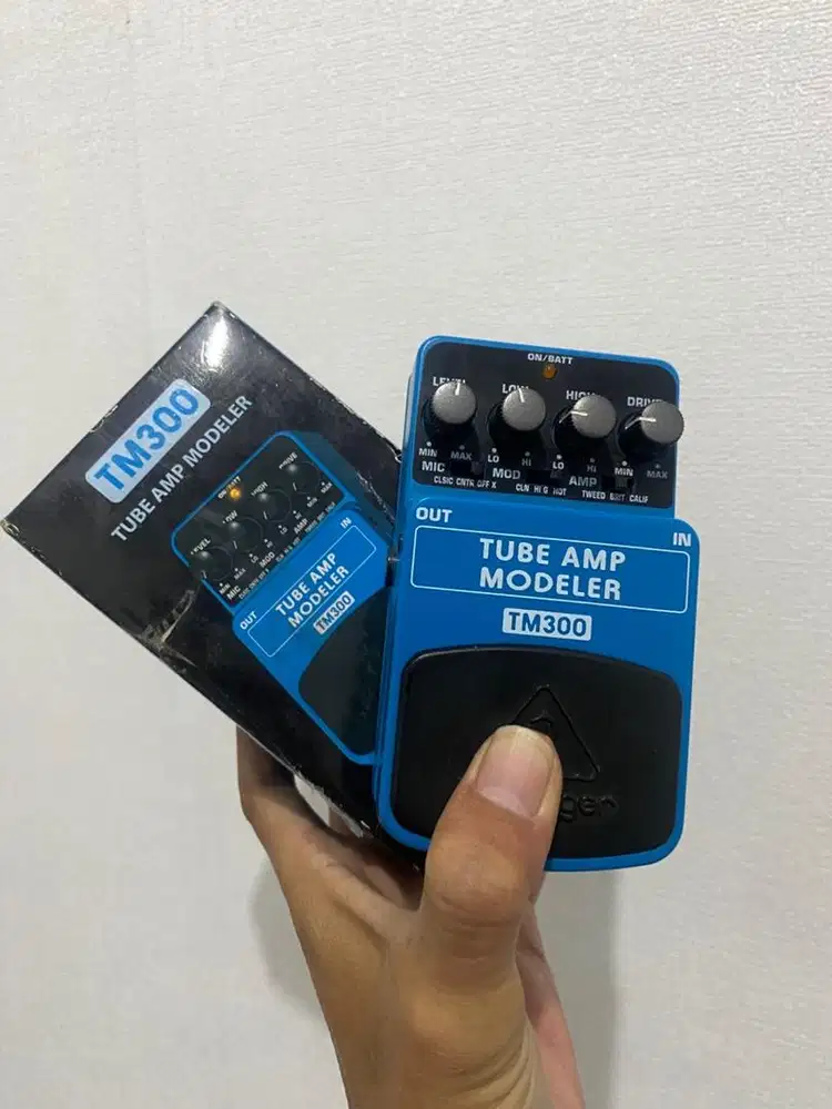 Efek Behringer Tube amp T300