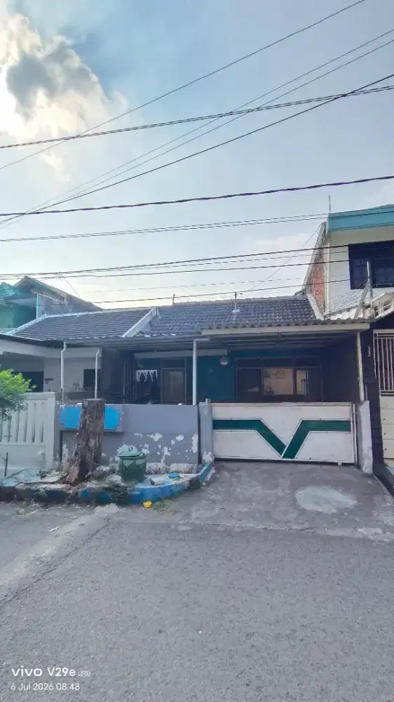 Dijual Rumah Strategis Manukan Madya Surabaya