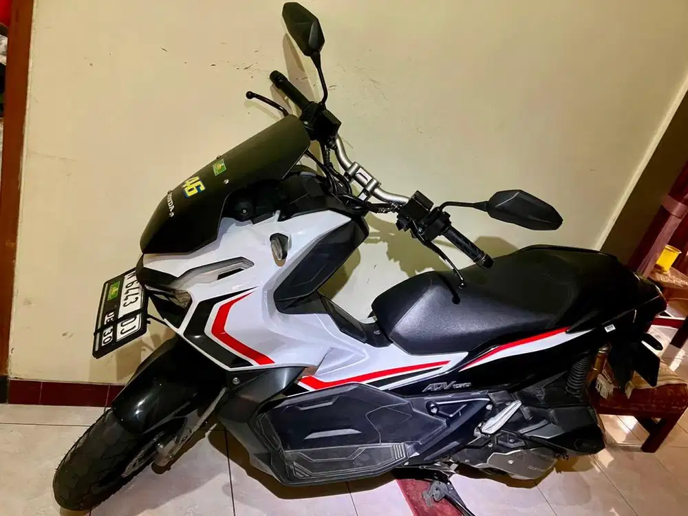 Sepeda motor Honda adv