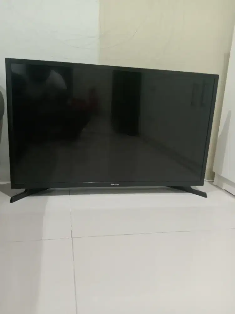 DIJUAL LED TV SAMSUNG 32 INCH