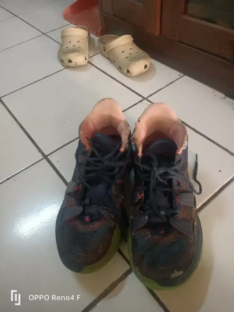 Sepatu basket Nike kyrie 7 outsoles botka tapi masih ok buat casual