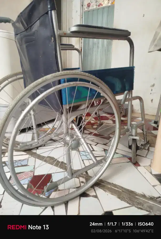 KURSI RODA STANDART RUMAH SAKIT