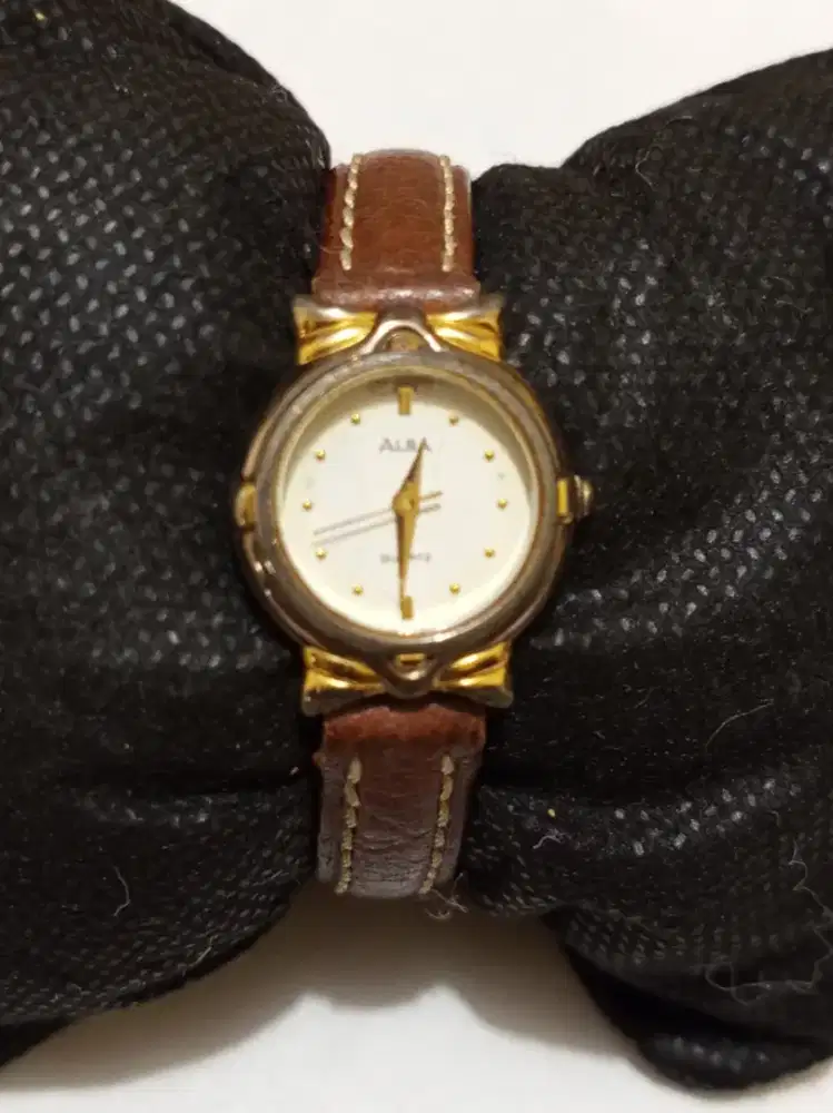 Jam Alba Ori Vintage
