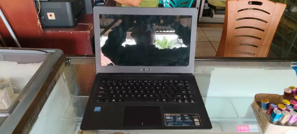 Laptop Asus x453S
