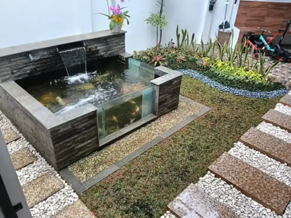 Tukang kolam ikan terdekat