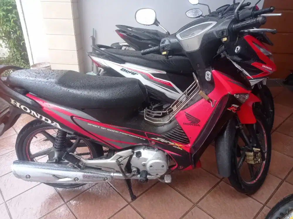 Honda Supra 125 sporty tahun 2005