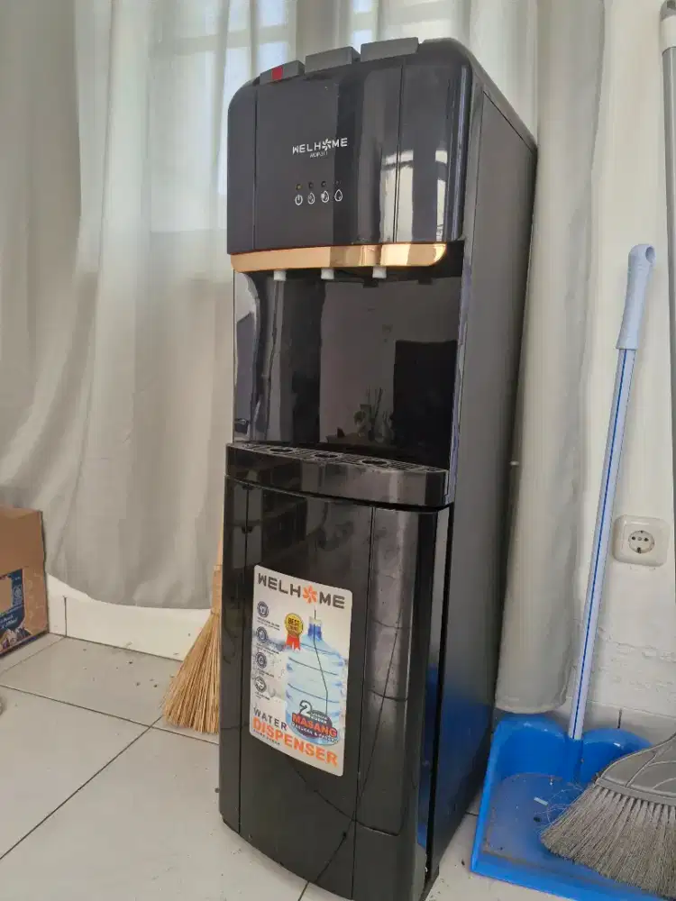 Dispenser Welhome Like New