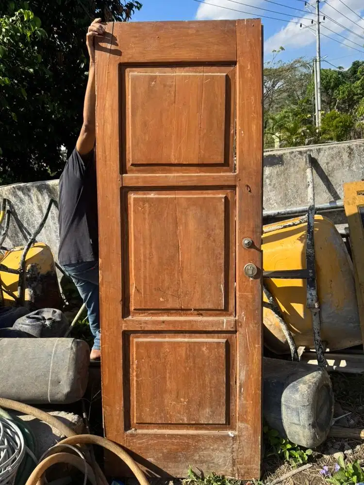 BARANG BEKAS BONGKAR RUMAH