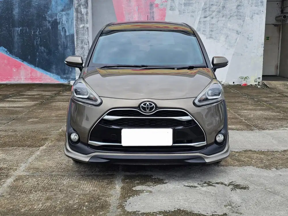 Km 42 rb sienta q at 2019 coklat muda