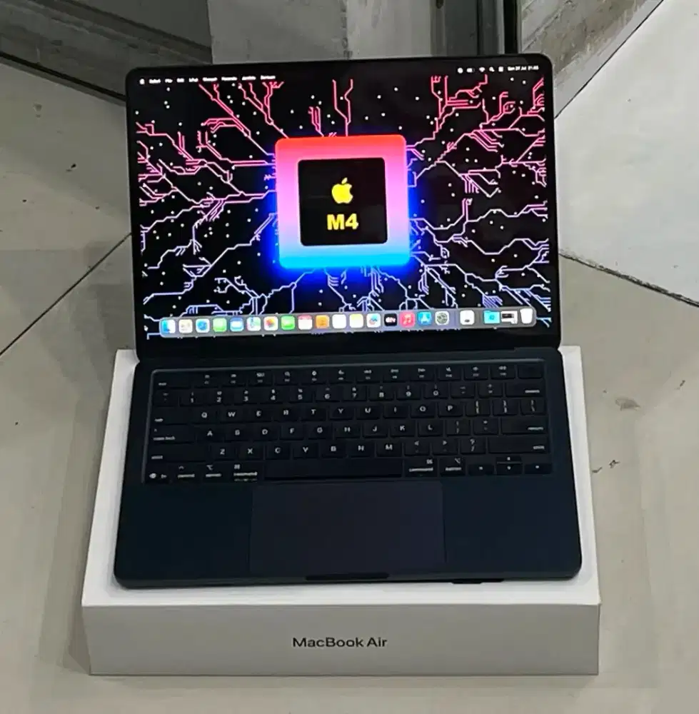 MacBook Air M4 Retina 2025 RAM 16GB SSD 256GB Fullset iBox