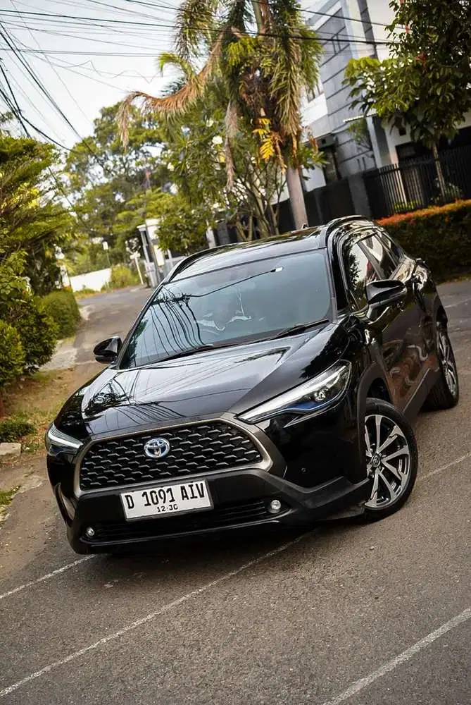 COROLLA CROSS HYBRID 2020 LOW KM ISTIMEWA PLAT D
